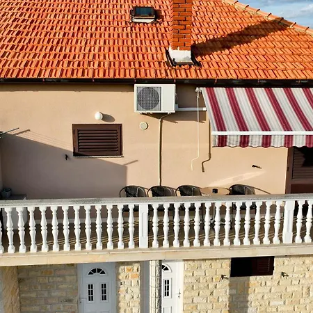 Brane Apartments With Swimming Pool Zara Esterno foto