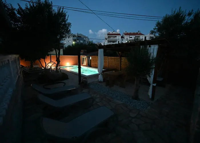 Brane Apartments With Swimming Pool