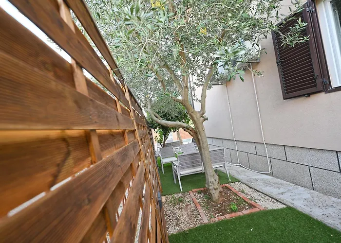 Brane Apartments With Swimming Pool