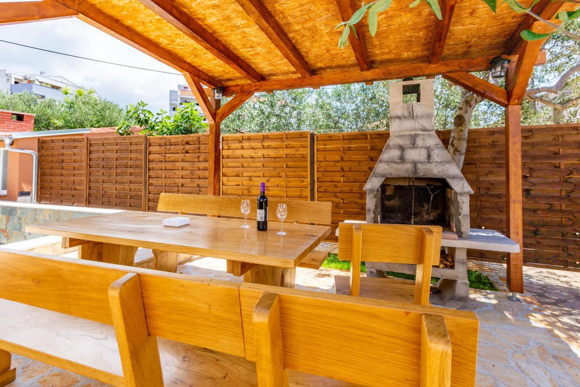 Apartment Brane With Swimming Pool Zadar