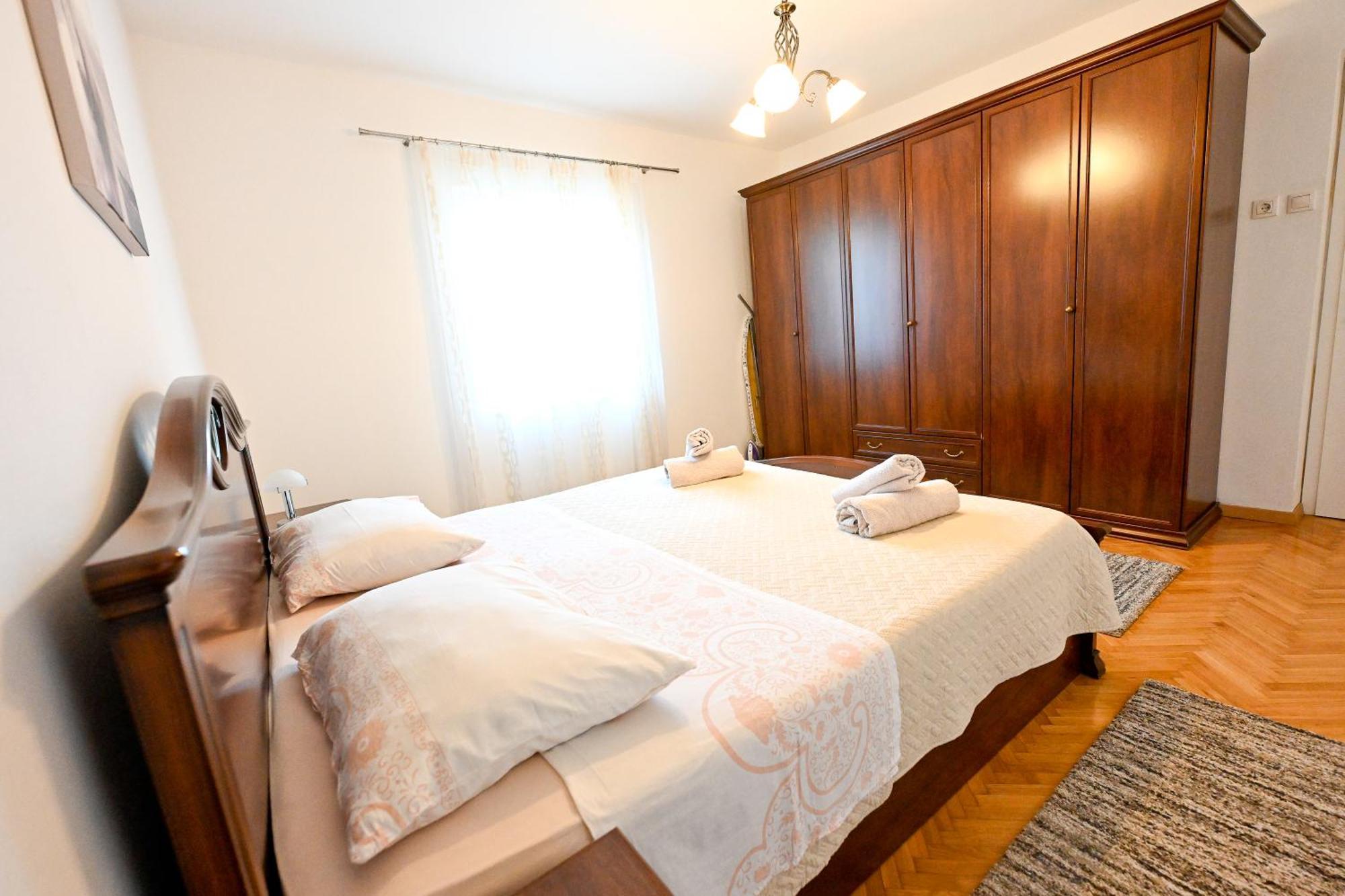 Apartment Brane With Swimming Pool *
