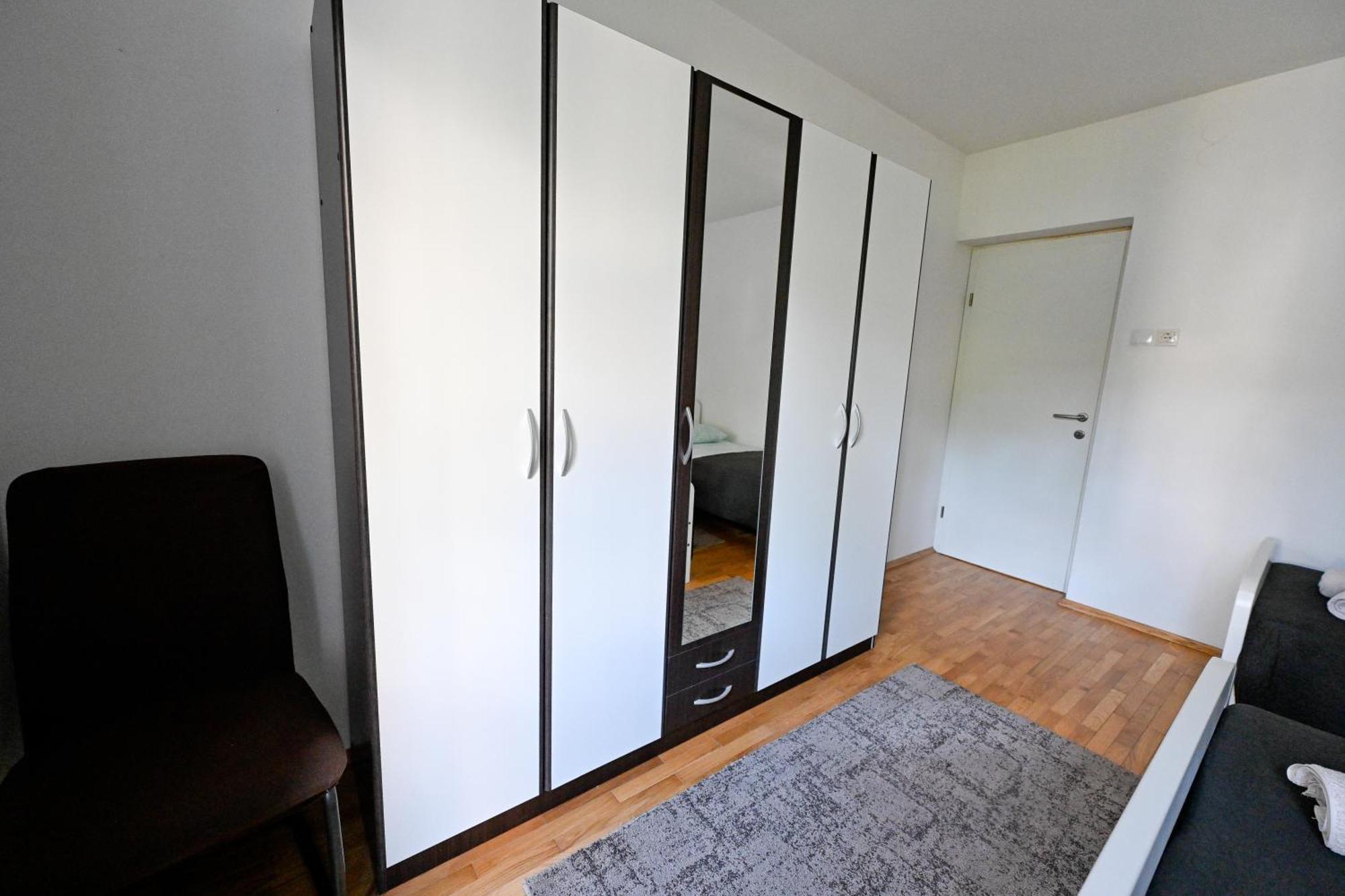 Apartment Brane With Swimming Pool