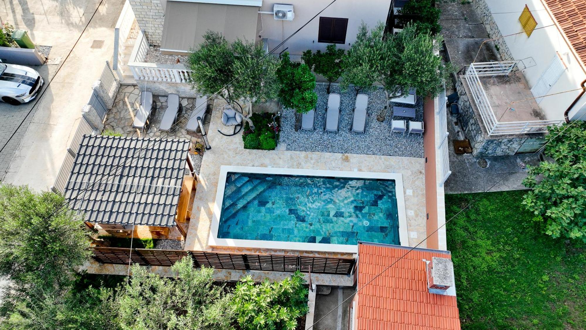 Brane With Swimming Pool Apartment Zadar